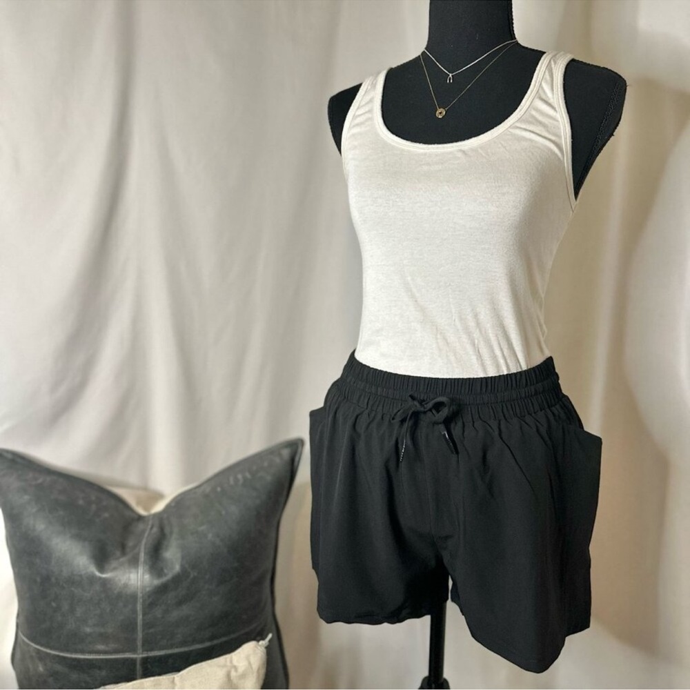 NWT Mono B Drawstring Active Shorts
